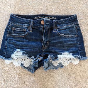 American Eagle Lace Pocket Shortie Denim Shorts Size 0